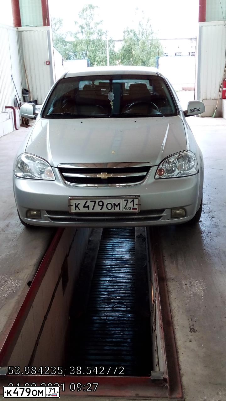 Фото автомобиля CHEVROLET LACETTI, 2010 — госномер К479ОМ71. Цвет: Серебристый