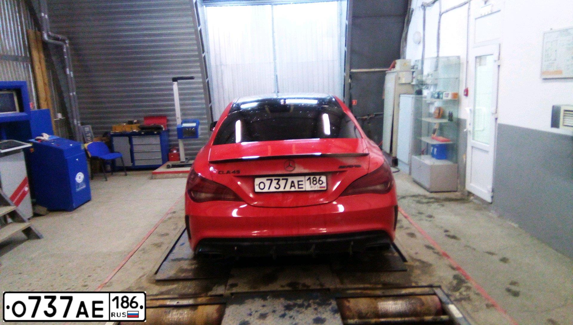 Фото автомобиля MERCEDES CLA-KLASSE, 2013 — госномер Р557ЕА159. Цвет: Красный