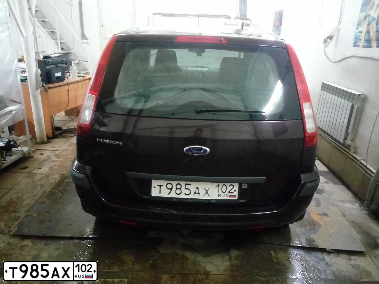 Фото автомобиля FORD FUSION, 2011 — госномер Е552ТУ702. Цвет: ФИОЛЕТОВЫЙ