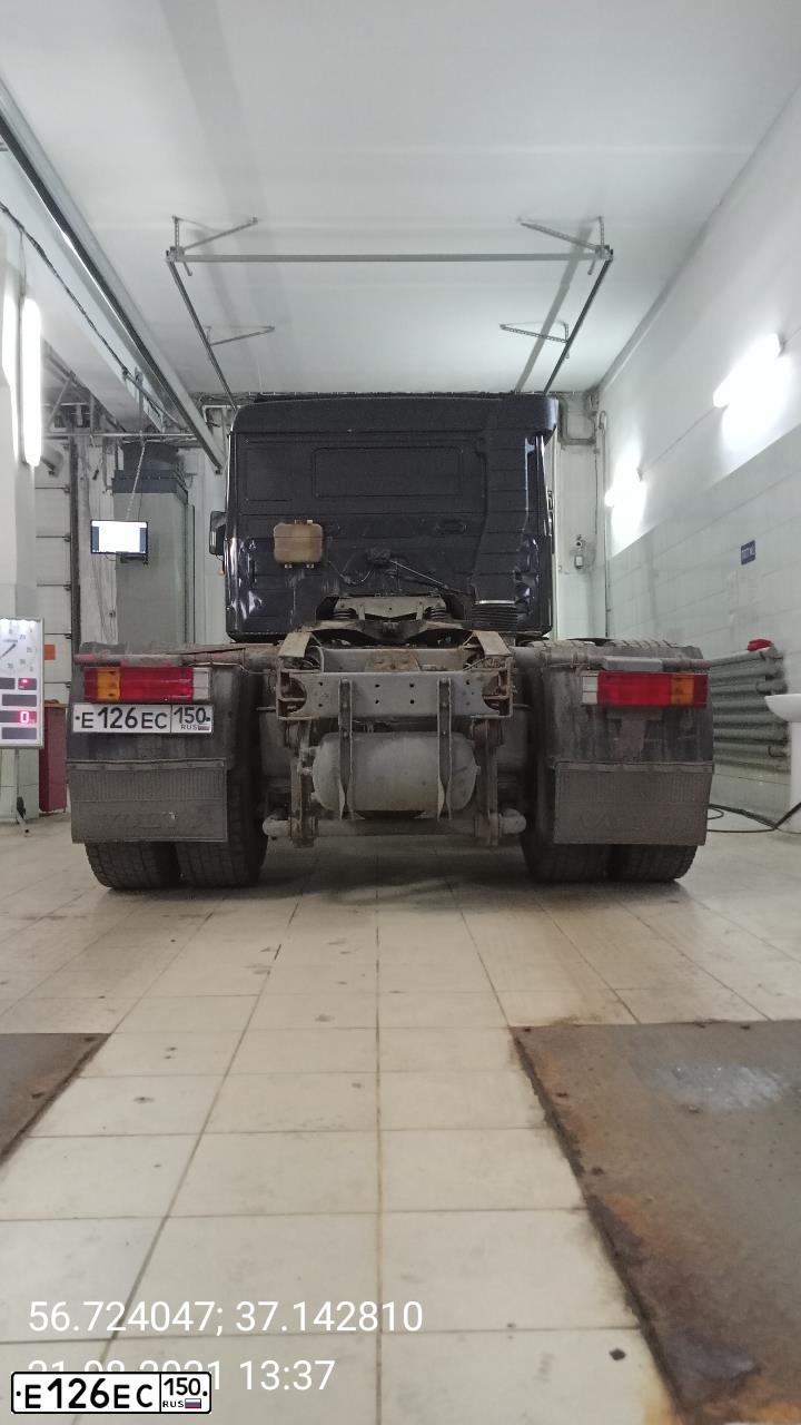 Фото автомобиля VOLVO O SERIE F 4X2, 1993 — госномер У155КВ48. Цвет: ЧЕРНЫЙ