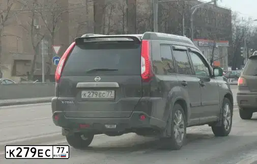 Фото автомобиля NISSAN X-TRAIL, 2012 — госномер О576УВ44. Цвет: ТЕМНО КОРИЧНЕВЫЙ