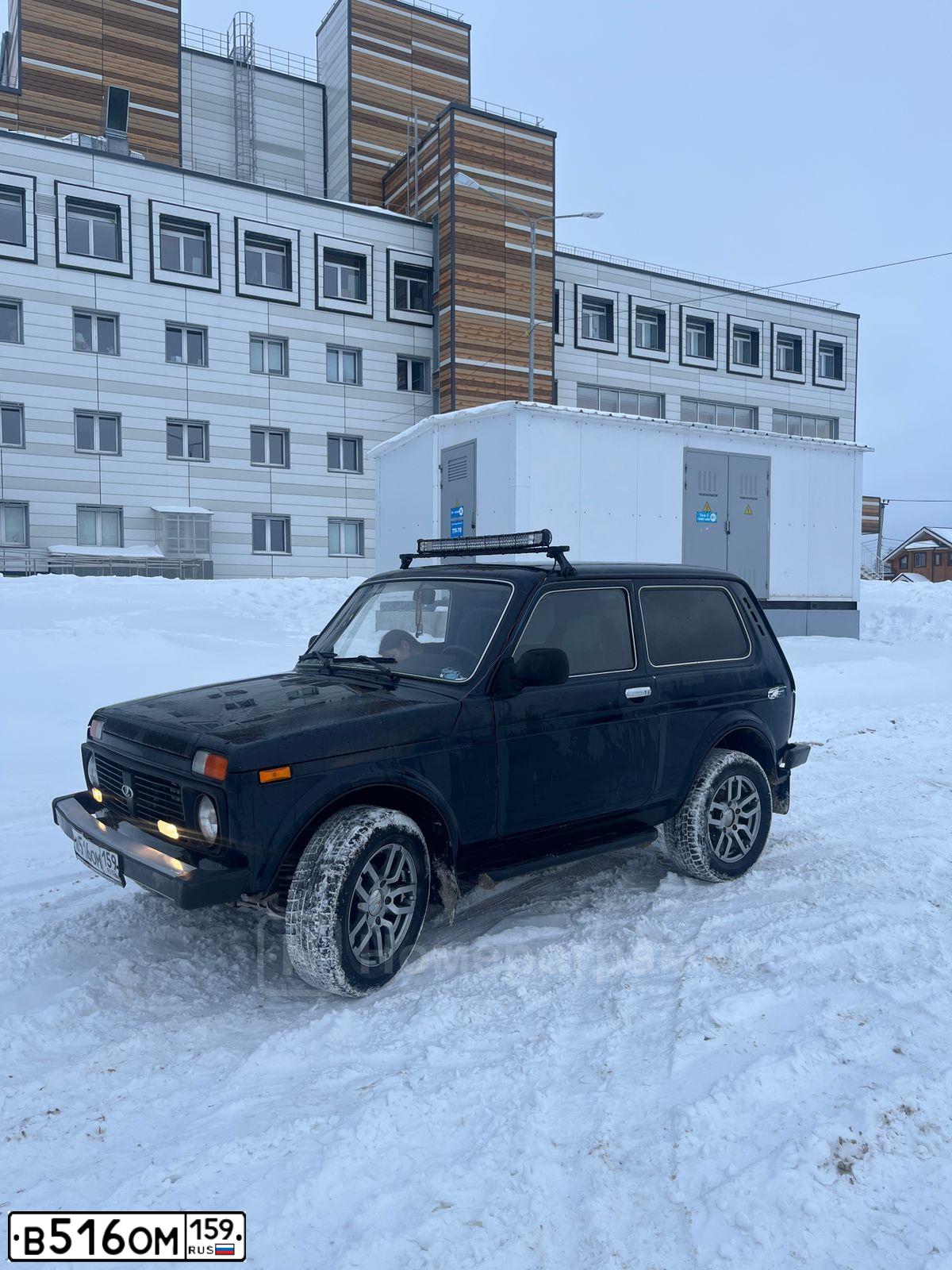 Фото автомобиля LADA 2121 NIVA, 2012 — госномер В516ОМ159
