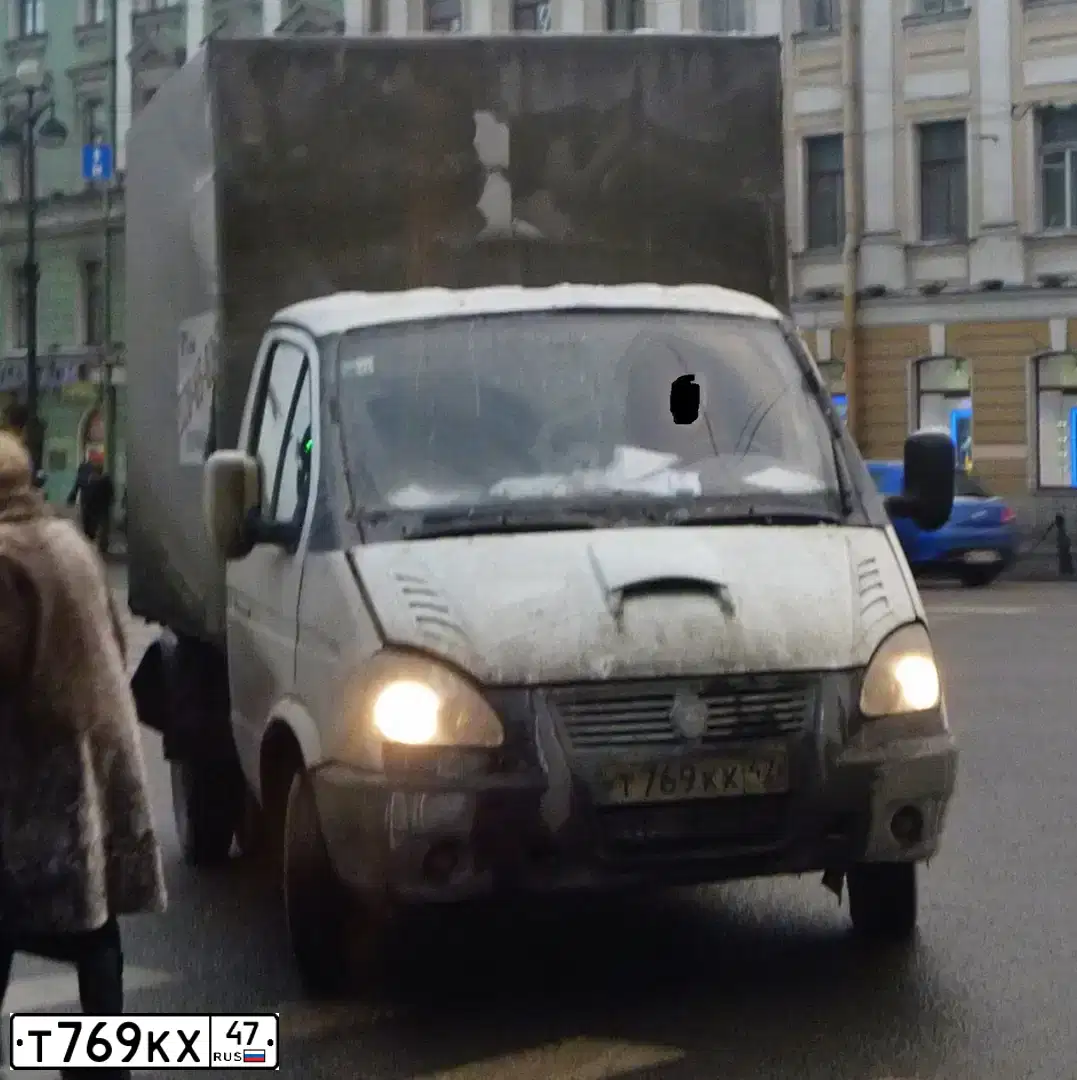 Фото автомобиля GAZ 2818, 2005 — госномер У875СУ05. Цвет: Белый