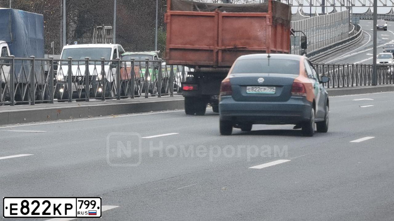 Фото автомобиля VOLVO XC90, 2011 — госномер Е822КР799. Цвет: ЧЕРНЫЙ