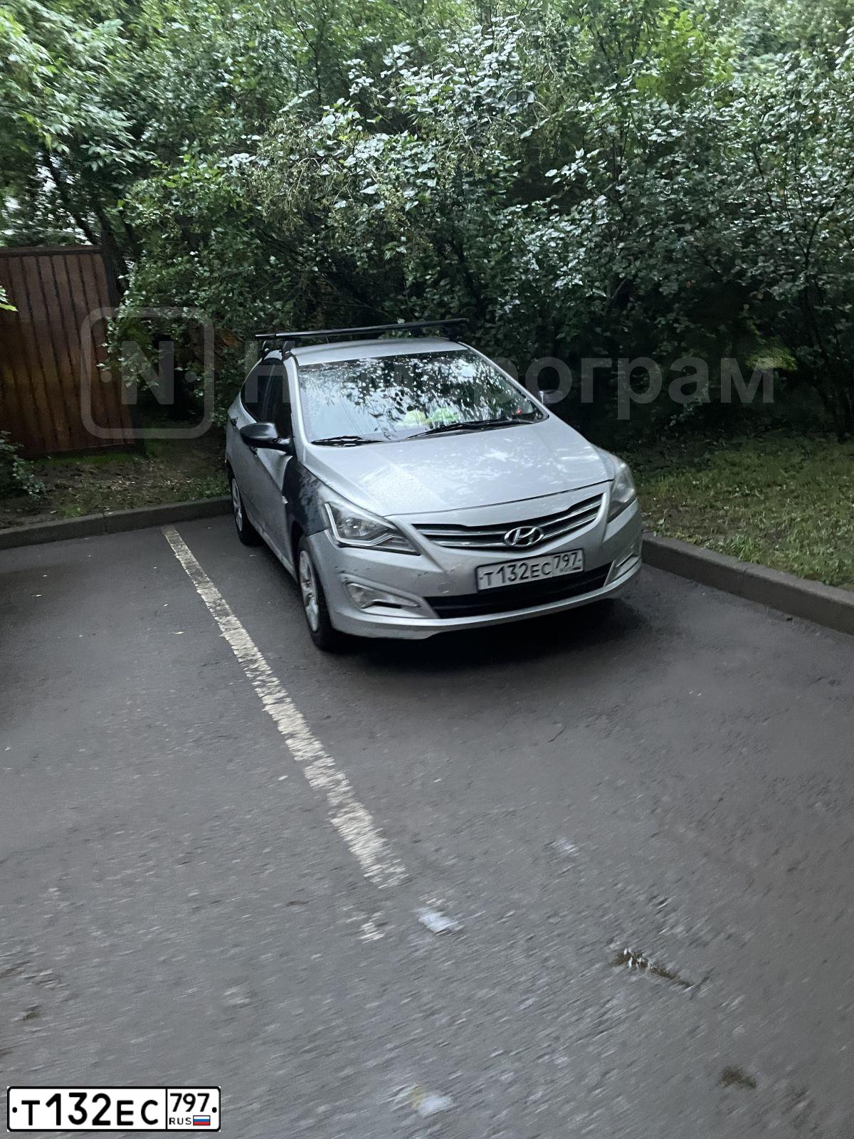 Фото автомобиля HYUNDAI SOLARIS, 2014 — госномер Т132ЕС797. Цвет: СЕРЕБРИСТЫЙ