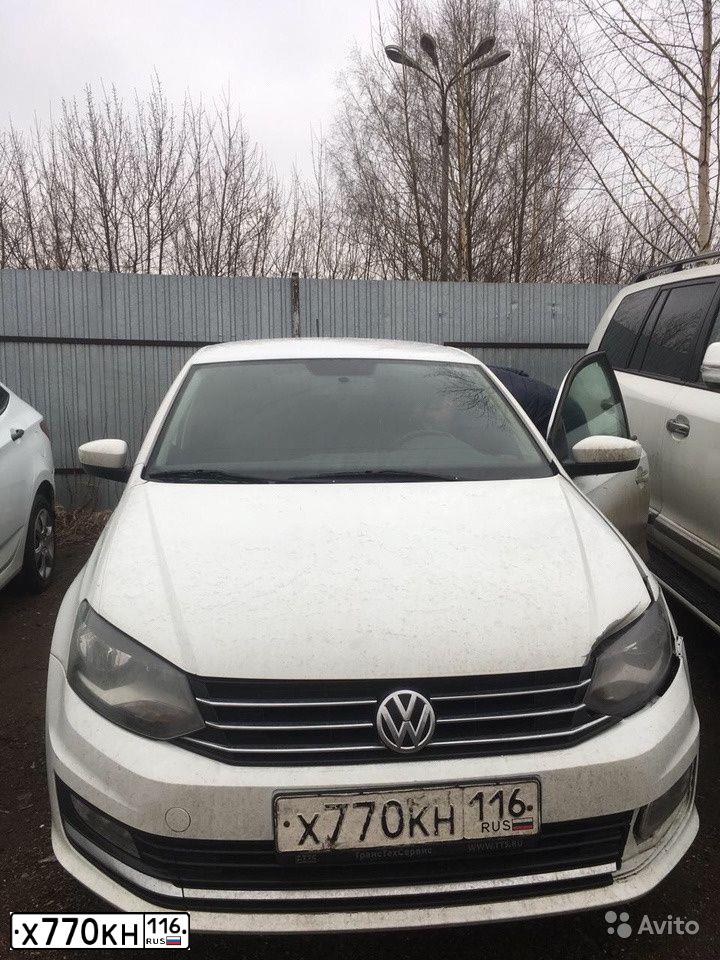 Фото автомобиля VOLKSWAGEN POLO, 2015 — госномер Х770КН116. Цвет: Белый