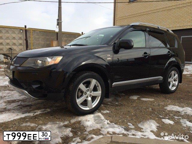 Фото автомобиля NISSAN QASHQAI, 2010 — госномер Т999ЕЕ30. Цвет: Красный