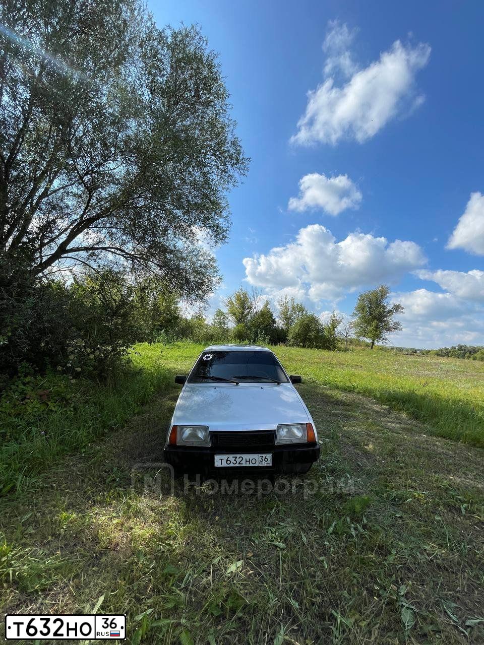 Фото автомобиля LADA 2109 SAMARA, 2001 — госномер Т632НО36. Цвет: СВЕТЛО-СЕРЕБРИСТЫЙ