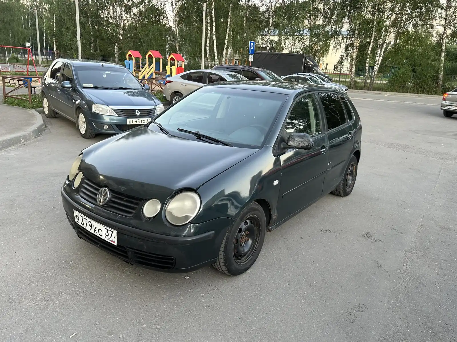 Фото автомобиля VOLKSWAGEN POLO, 2002 — госномер Х978ОМ37