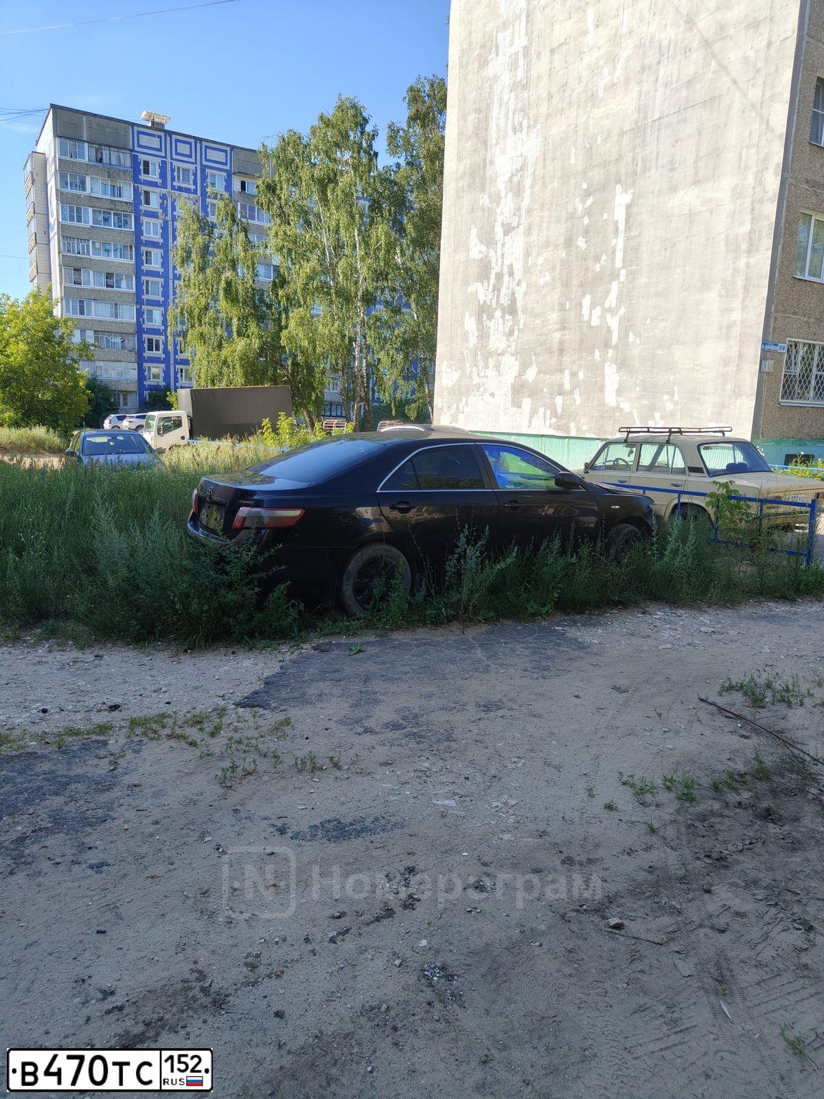 Фото автомобиля TOYOTA CAMRY, 2006 — госномер В470ТС152. Цвет: ЧЕРНЫЙ