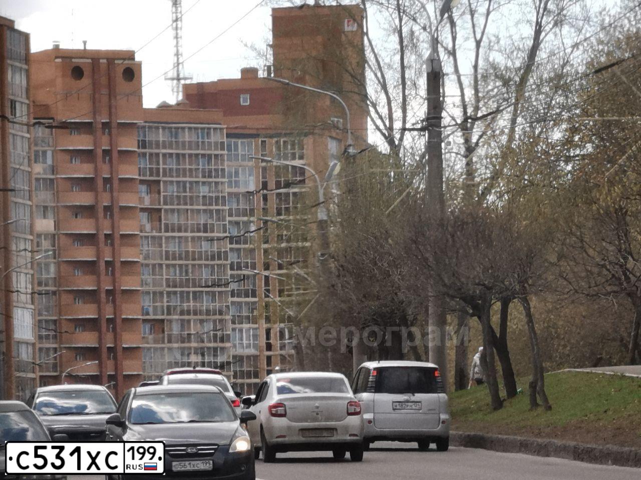 Фото автомобиля HYUNDAI TUCSON, 2008 — госномер С531ХС199. Цвет: СЕРЫЙ МЕТАЛЛИК