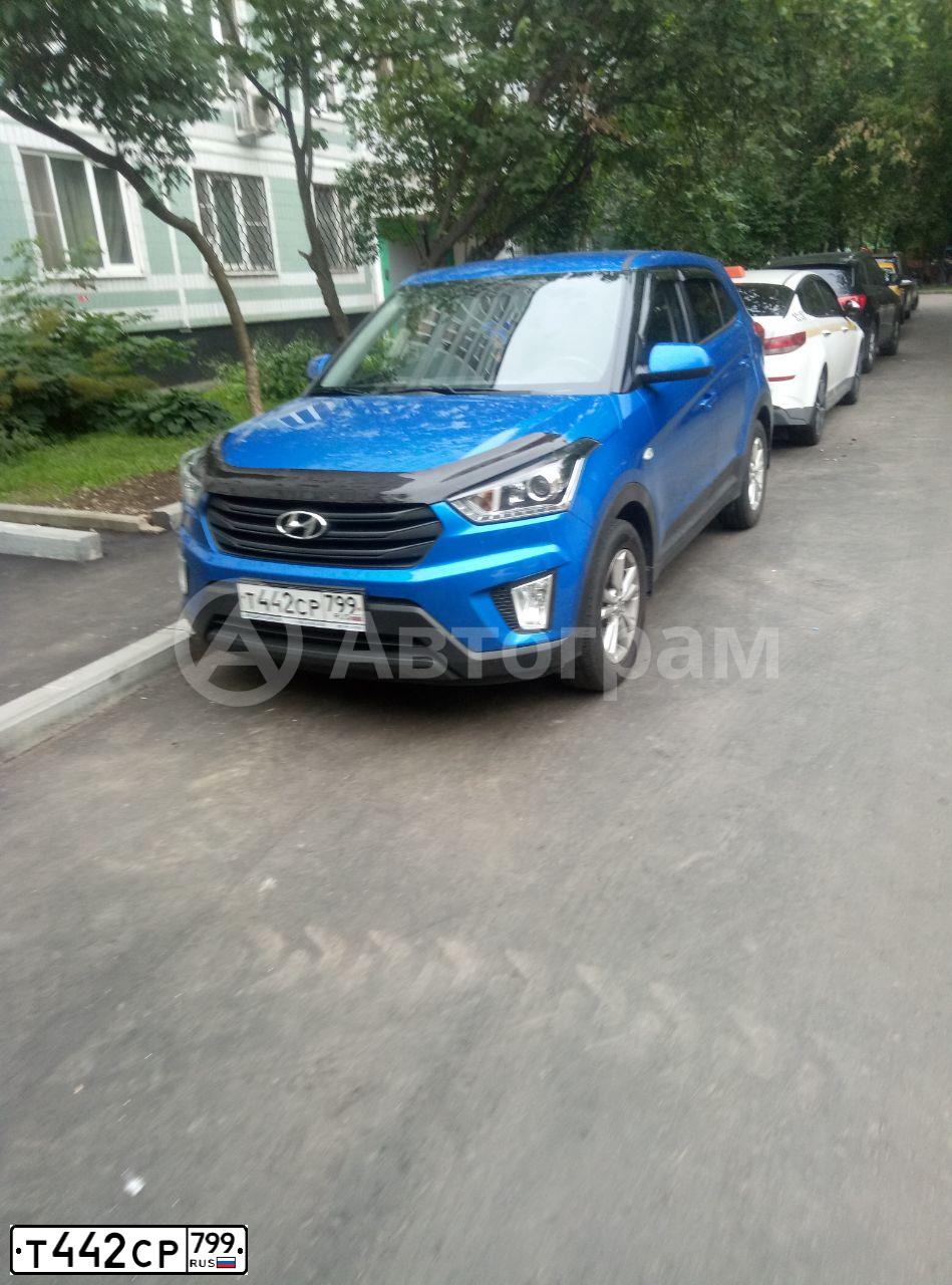 Фото автомобиля HYUNDAI CRETA, 2019 — госномер Т442СР799. Цвет: синий