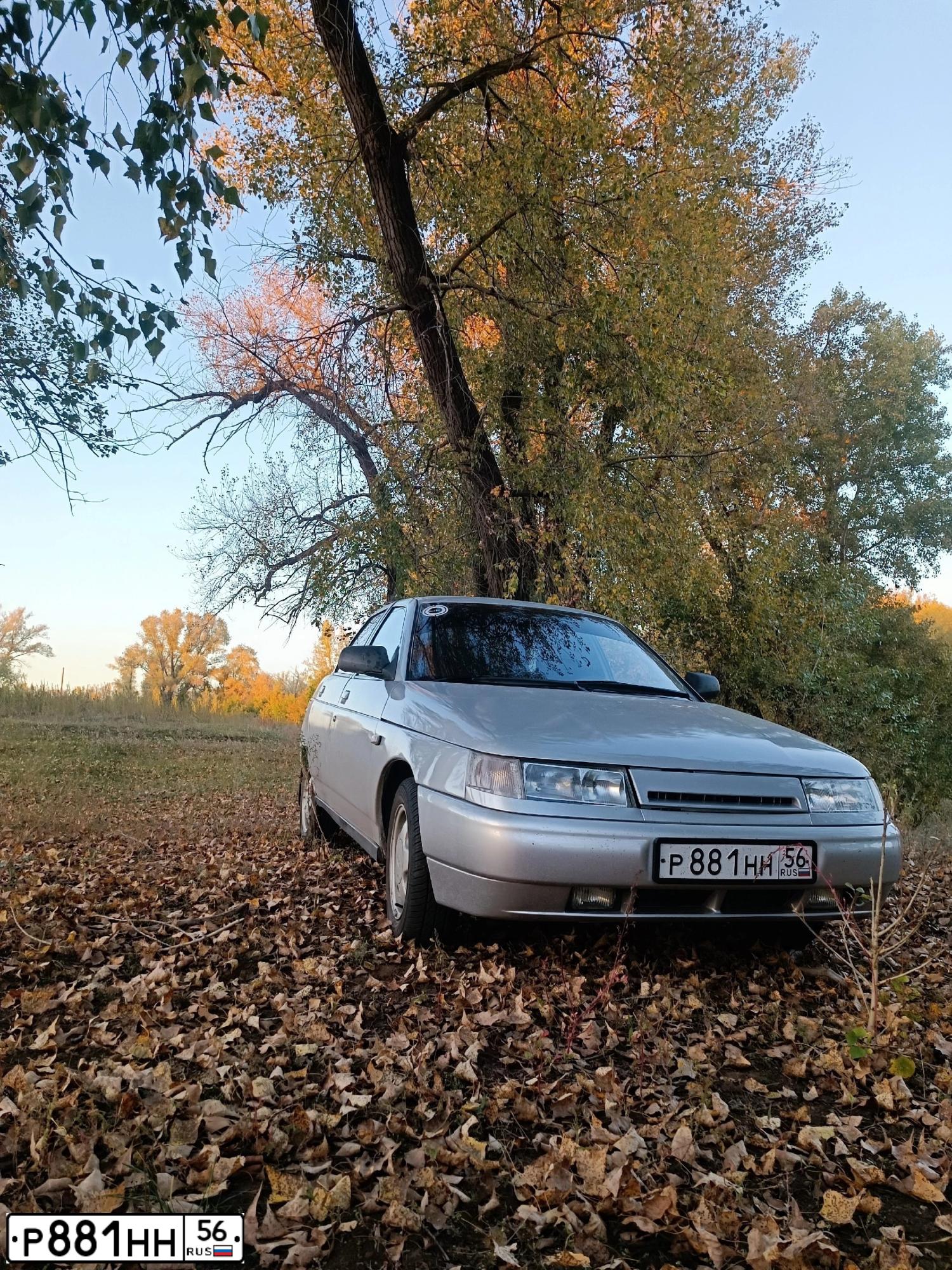Фото автомобиля LADA 2110, 2004 — госномер Р014ОУ26. Цвет: СВЕТЛО СЕРЕБРИСТЫЙ МЕТАЛЛ