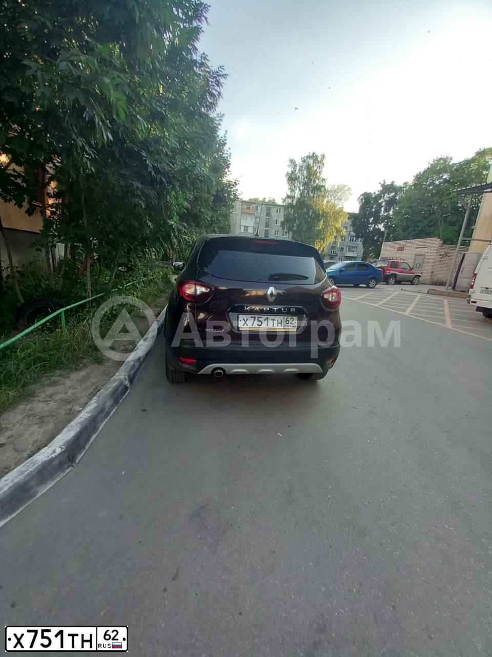 Фото автомобиля RENAULT KAPTUR, 2020 — госномер Х751ТН62. Цвет: МНОГОЦВЕТНЫЙ