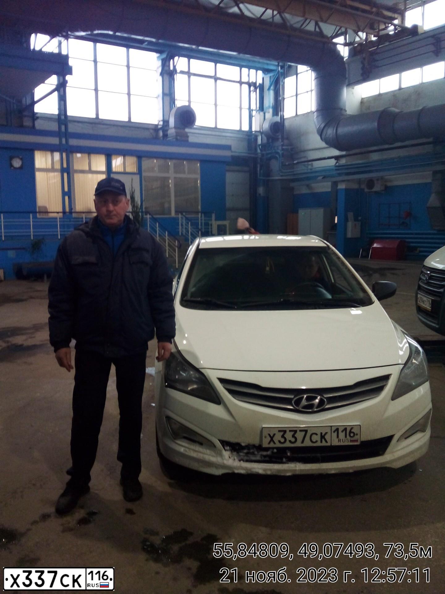 Фото автомобиля HYUNDAI SOLARIS, 2016 — госномер Х337СК116. Цвет: БЕЛЫЙ