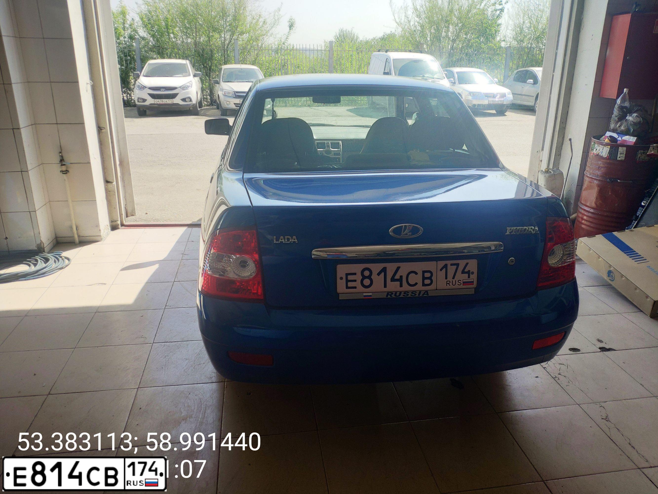 Фото автомобиля LADA 2170 PRIORA, 2008 — госномер Е814СВ174