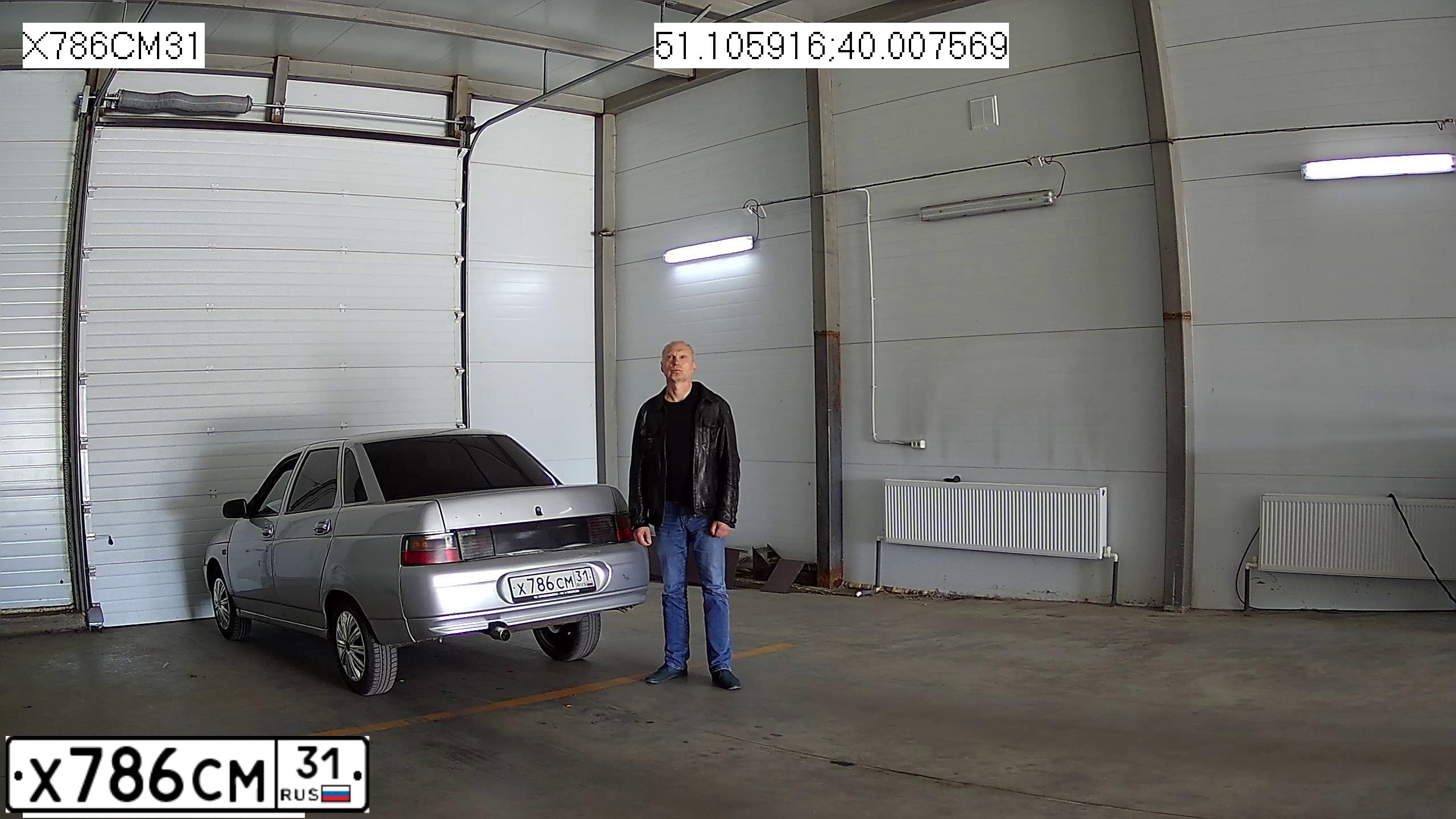 Фото автомобиля LADA 2110, 2004 — госномер Х722СТ77. Цвет: СЕРЫЙ МЕТАЛЛИК