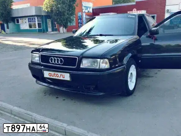 Фото автомобиля AUDI 80, 1992 — госномер Т897НА64. Цвет: ЧЕРНЫЙ
