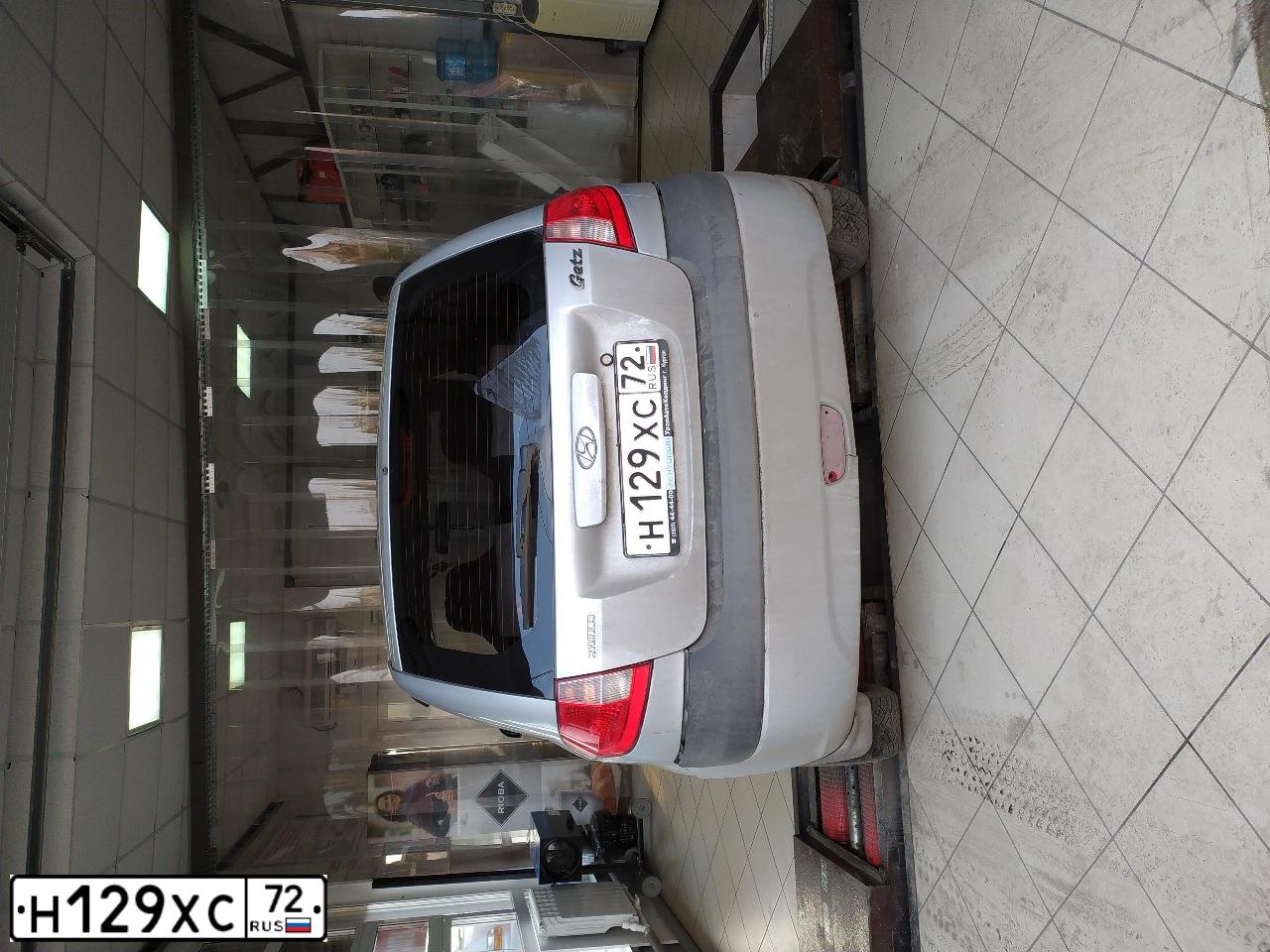 Фото автомобиля HYUNDAI GETZ, 2008 — госномер К471ЕС10. Цвет: Красный