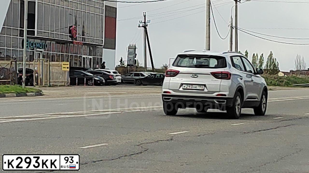 Фото автомобиля INFINITI QX80 /QX56/, 2012 — госномер К293КК93. Цвет: ЧЕРНЫЙ