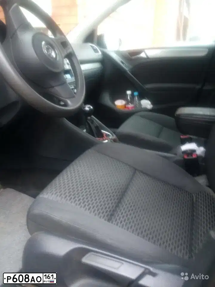 Фото автомобиля VOLKSWAGEN GOLF, 2008 — госномер Р608АО161. Цвет: ЧЕРНЫЙ