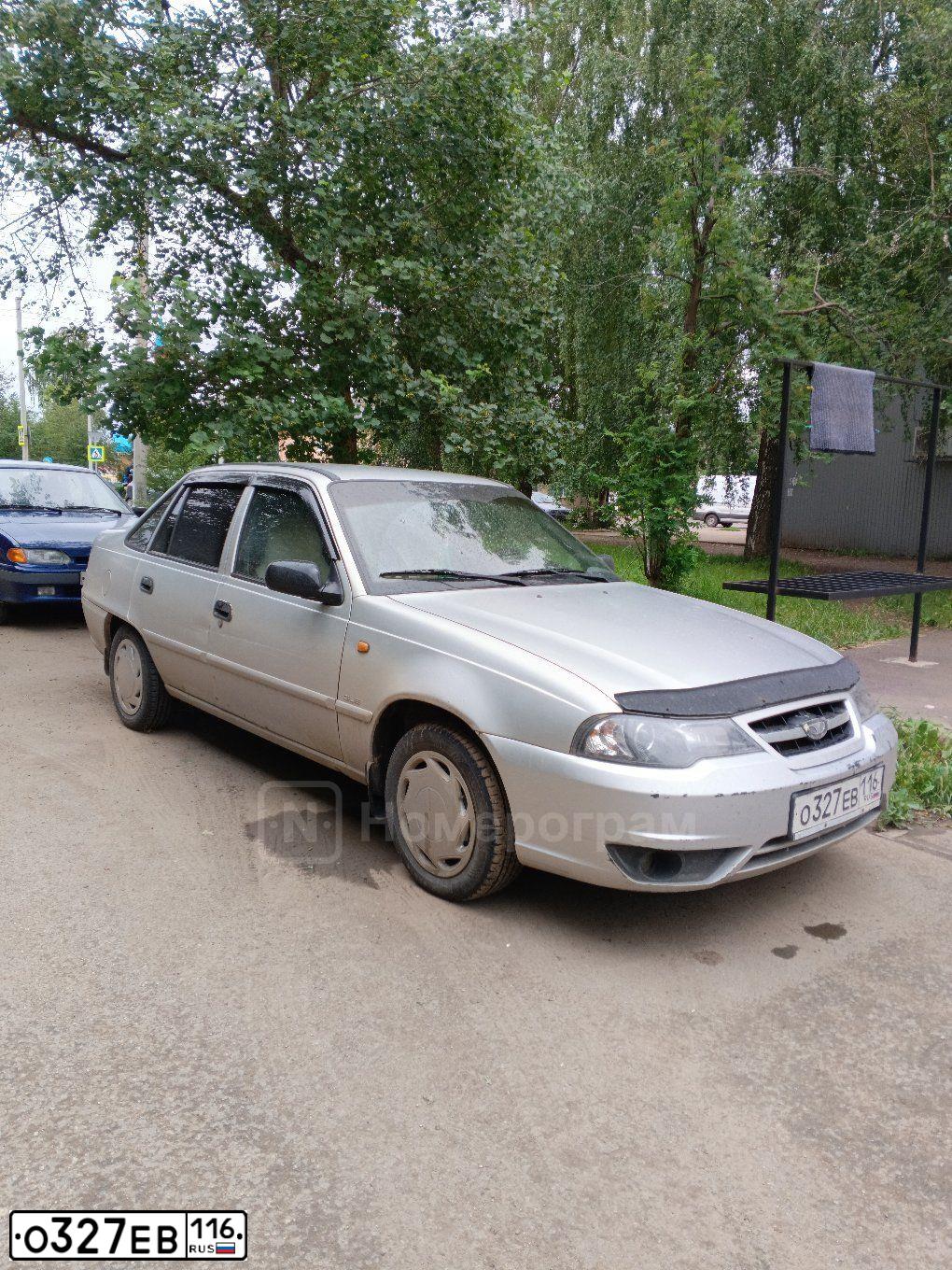 Фото автомобиля DAEWOO NEXIA, 2011 — госномер О327ЕВ116. Цвет: СЕРЕБРИСТЫЙ
