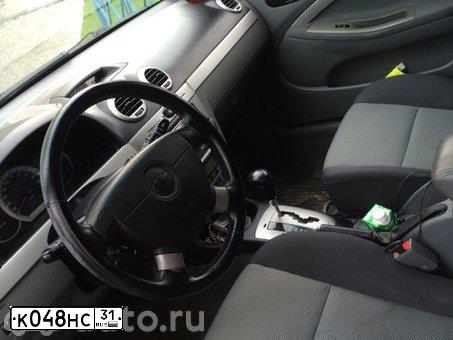 Фото автомобиля CHEVROLET LACETTI, 2007 — госномер К048НС31. Цвет: ЧЕРНЫЙ