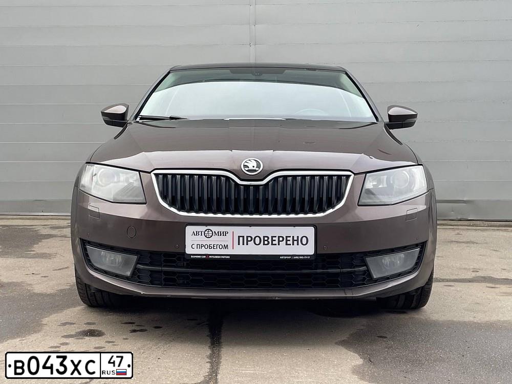 Фото автомобиля SKODA OCTAVIA, 2013 — госномер М550МК198. Цвет: Коричневый