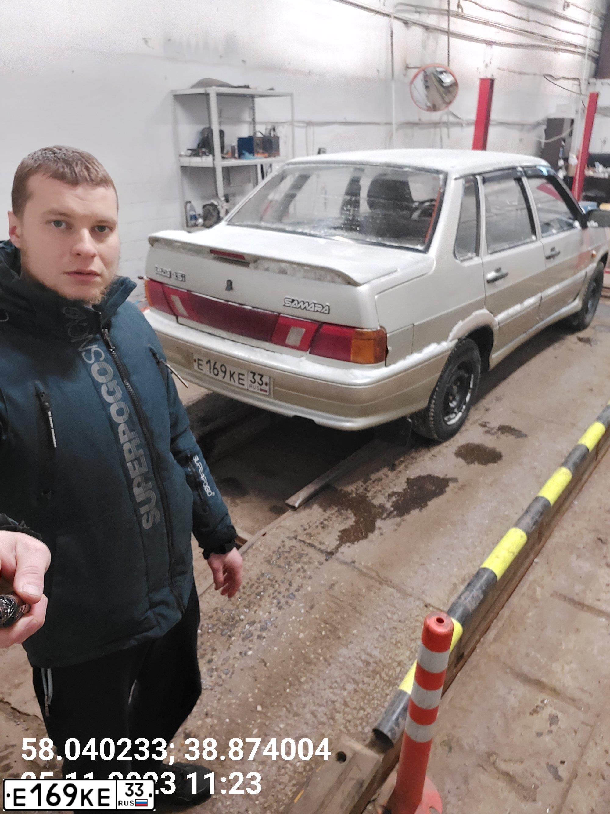 Фото автомобиля LADA 2115 SAMARA, 2005 — госномер А166ВС76. Цвет: СЕРЕБРИСТО-БЕЖЕВЫЙ