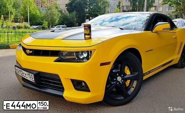 Фото автомобиля CHEVROLET CAMARO, 2014 — госномер Е444МО150. Цвет: ЧЕРНЫЙ