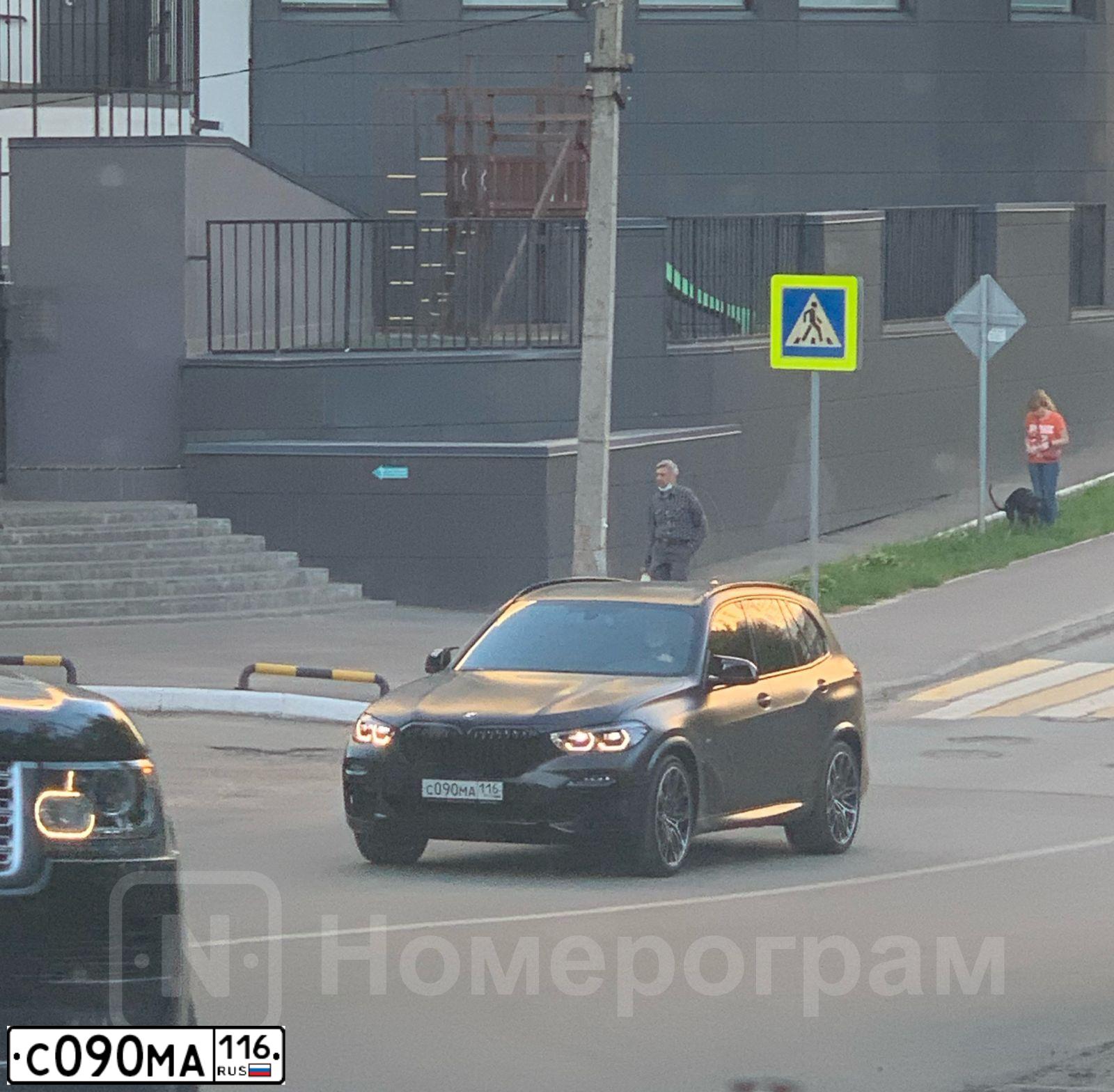 Фото автомобиля LADA 2131 NIVA, 2013 — госномер С090МА116. Цвет: СРЕДНИЙ СЕРО-ЗЕЛЕНЫЙ МЕТ.