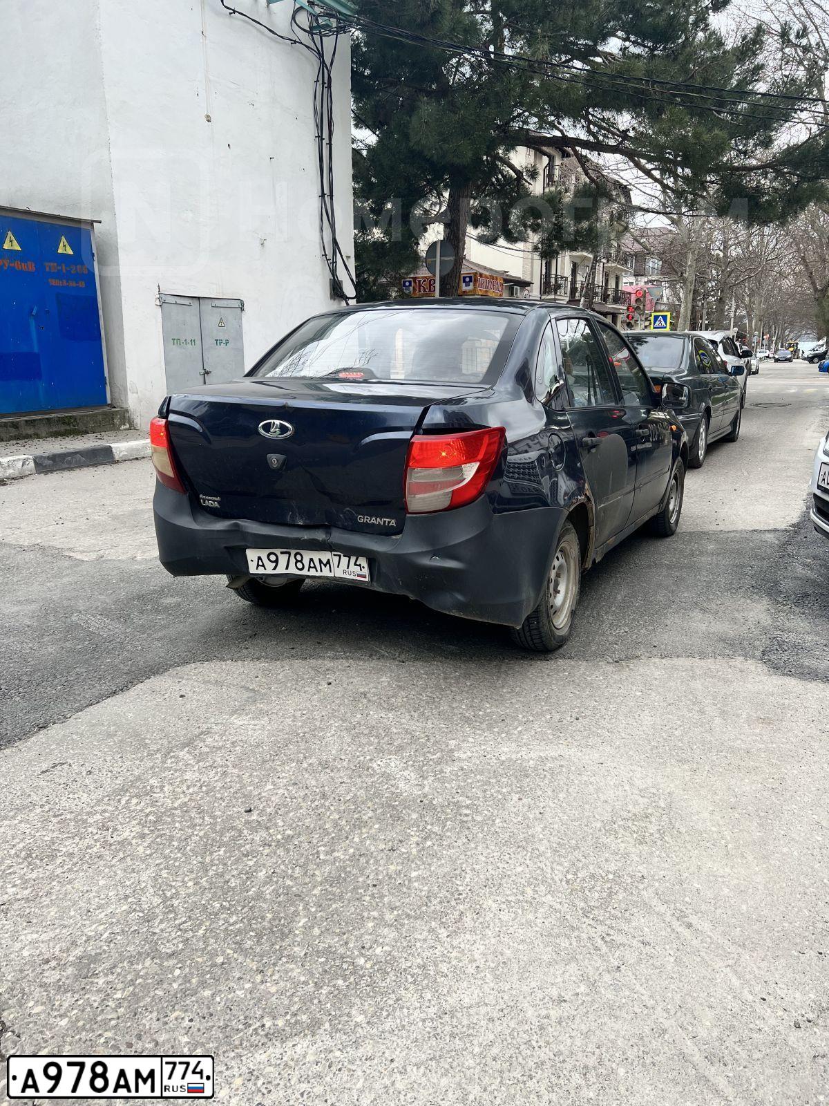 Фото автомобиля LADA 2190 GRANTA, 2012 — госномер А978АМ774. Цвет: СЕРО-СИНИЙ
