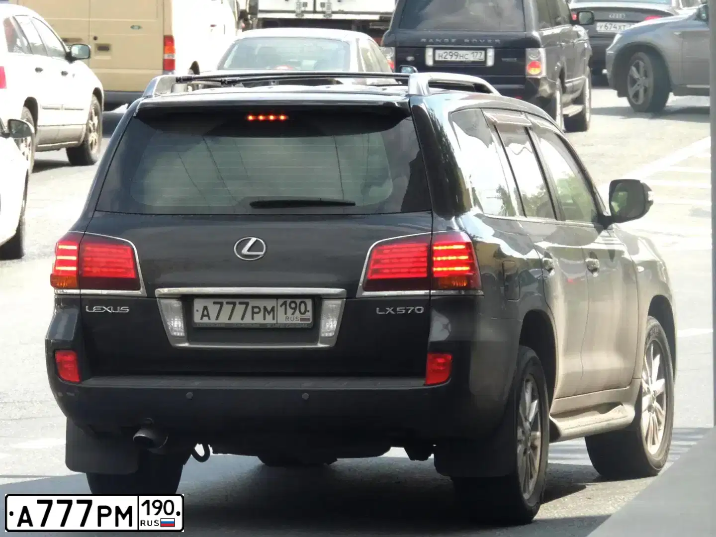 Фото автомобиля LEXUS LX, 2011 — госномер А777РМ190. Цвет: ЧЕРНЫЙ
