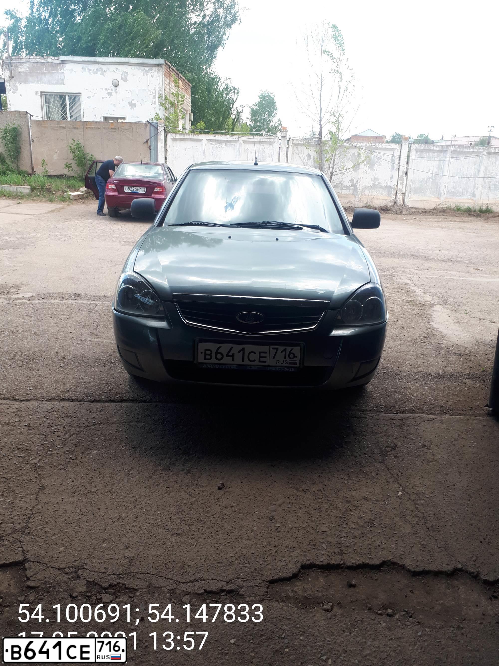 Фото автомобиля LADA 2172 PRIORA, 2012 — госномер Е164ОО702. Цвет: СРЕДНИЙ СЕРО-ЗЕЛЕНЫЙ МЕТ.