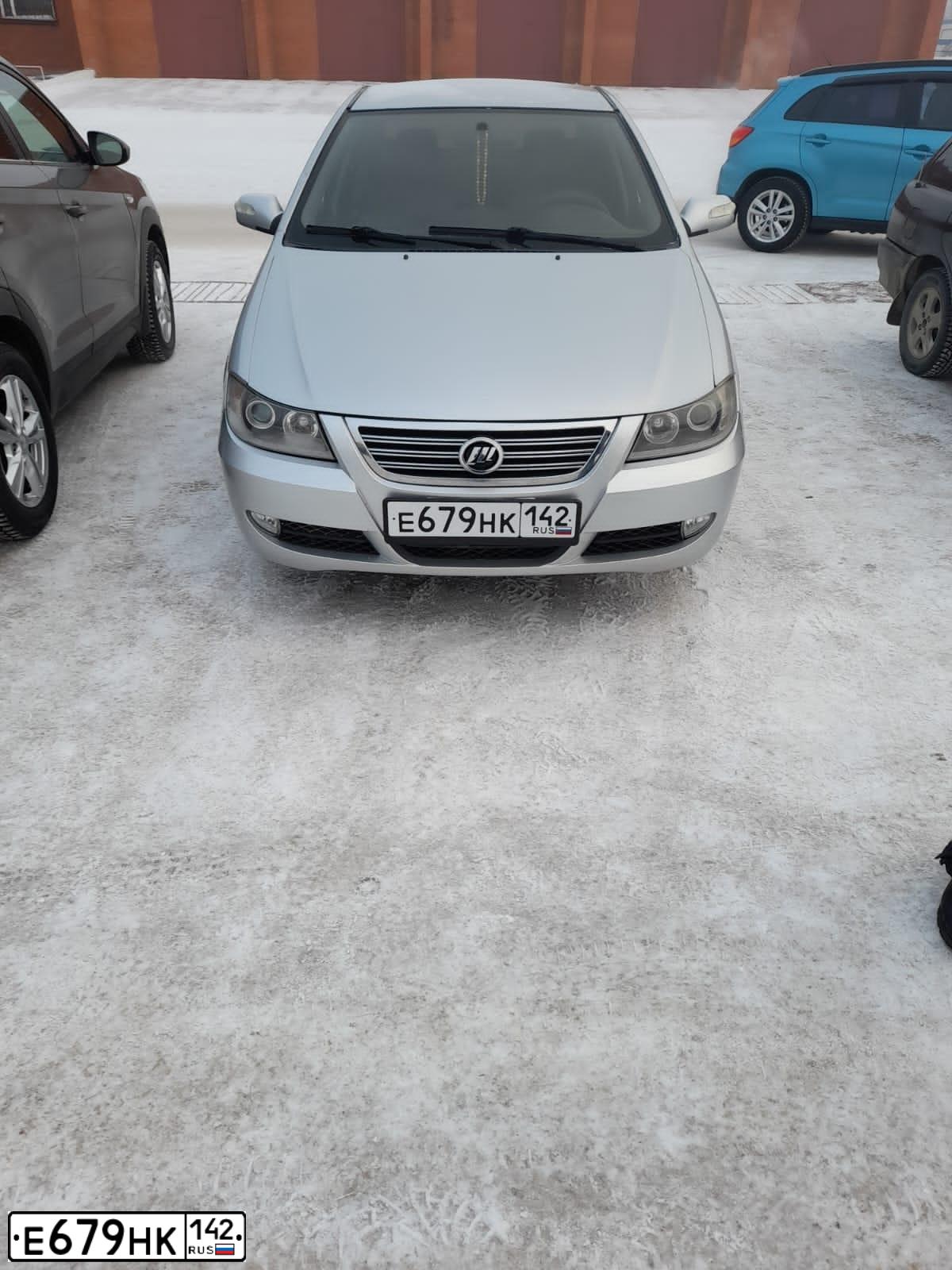Фото автомобиля LIFAN SOLANO, 2013 — госномер Е679НК142. Цвет: СЕРЕБРО
