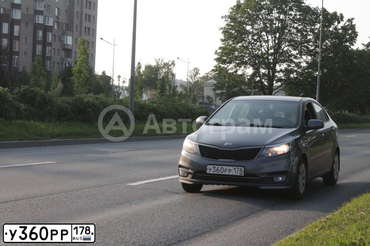 Фото автомобиля KIA RIO, 2016 — госномер У360РР178. Цвет: ТЕМНО-СЕРЫЙ