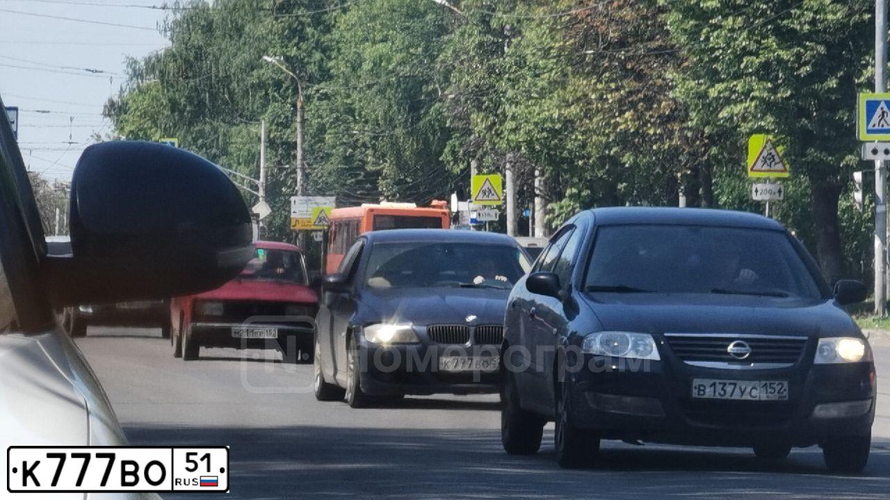 Фото автомобиля TOYOTA LANDCRUISER, 2003 — госномер К777ВО51. Цвет: ЧЕРНЫЙ