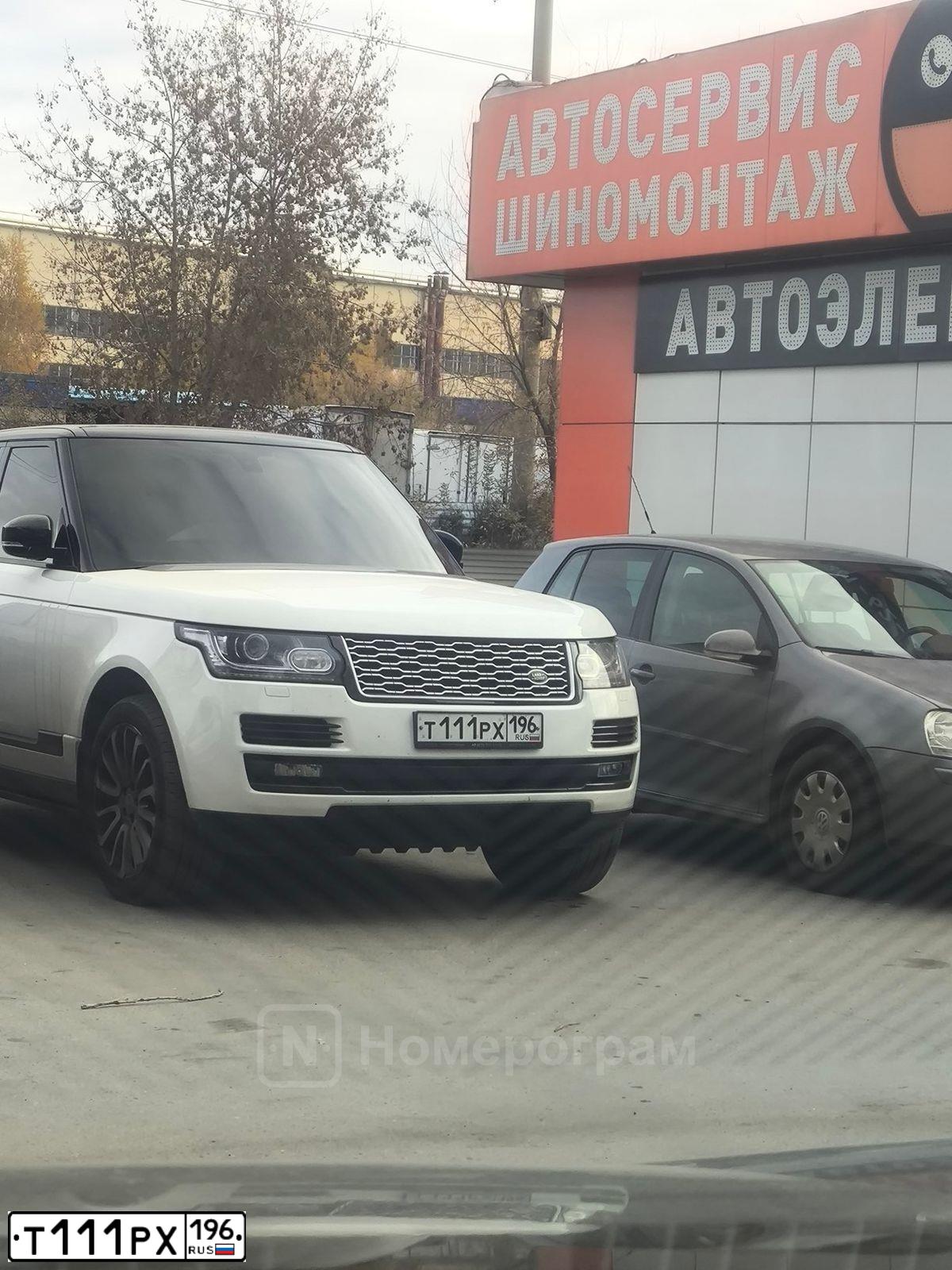 Фото автомобиля LANDROVER RANGE ROVER, 2014 — госномер Т111РХ196. Цвет: БЕЛЫЙ