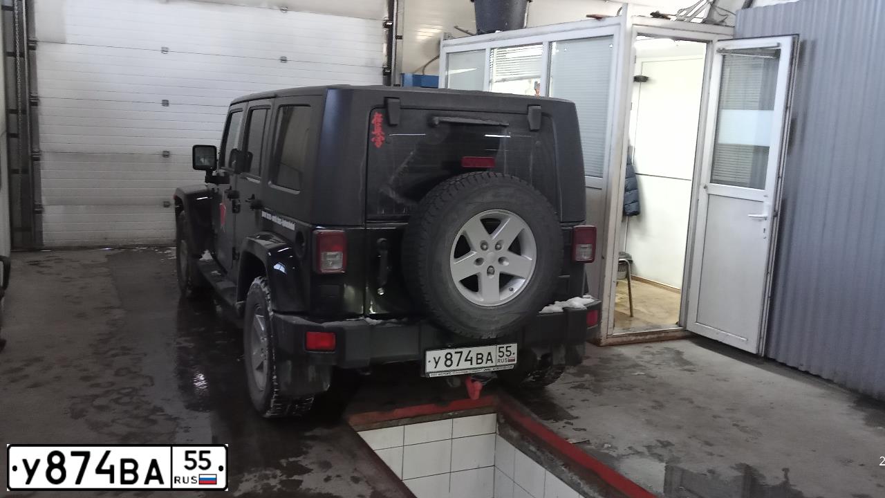 Фото автомобиля JEEP WRANGLER, 2008 — госномер У874ВА55. Цвет: ЧЕРНЫЙ