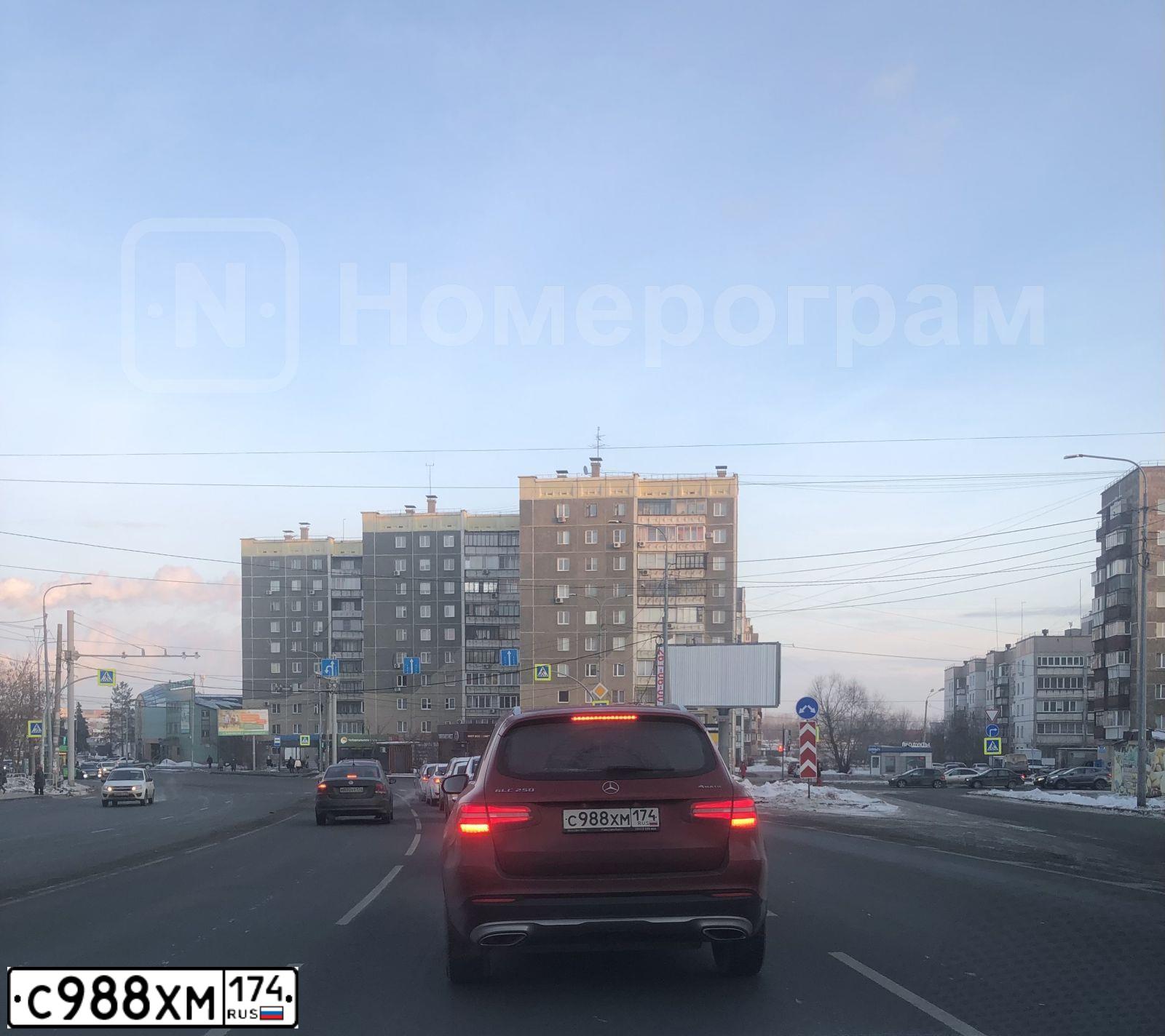 Фото автомобиля MERCEDES GLC-KLASSE, 2017 — госномер С998ХМ174. Цвет: КРАСНЫЙ