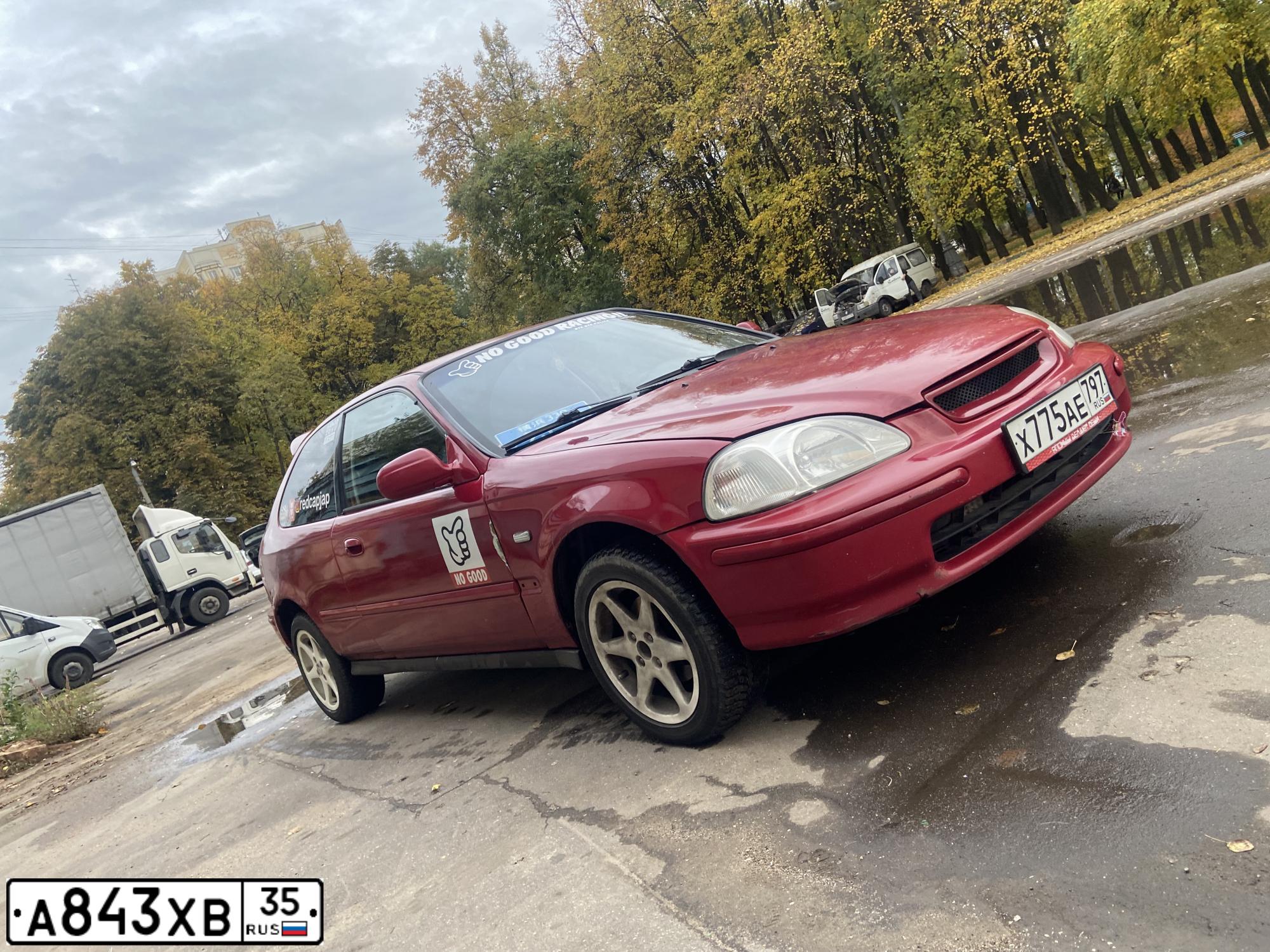 Фото автомобиля HONDA CIVIC, 1998 — госномер В124МА07. Цвет: Красный