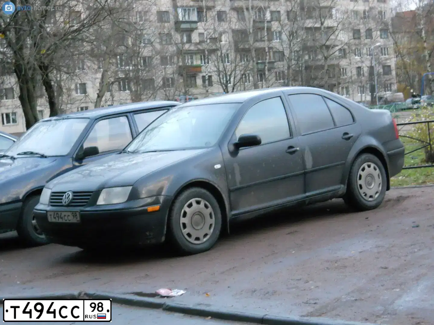 Фото автомобиля VOLKSWAGEN JETTA, 2001 — госномер У978ТМ47. Цвет: ЧЕРНЫЙ