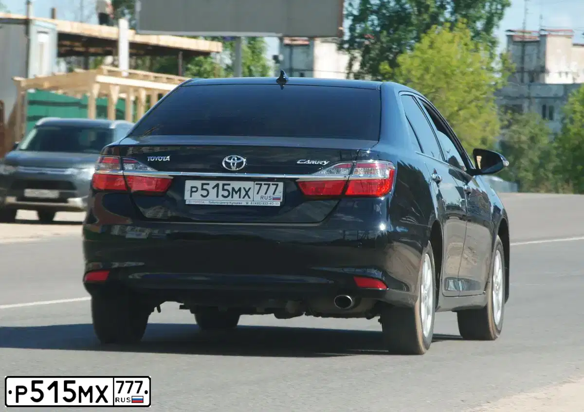 Фото автомобиля TOYOTA CAMRY, 2014 — госномер У618ММ03. Цвет: ЧЕРНЫЙ