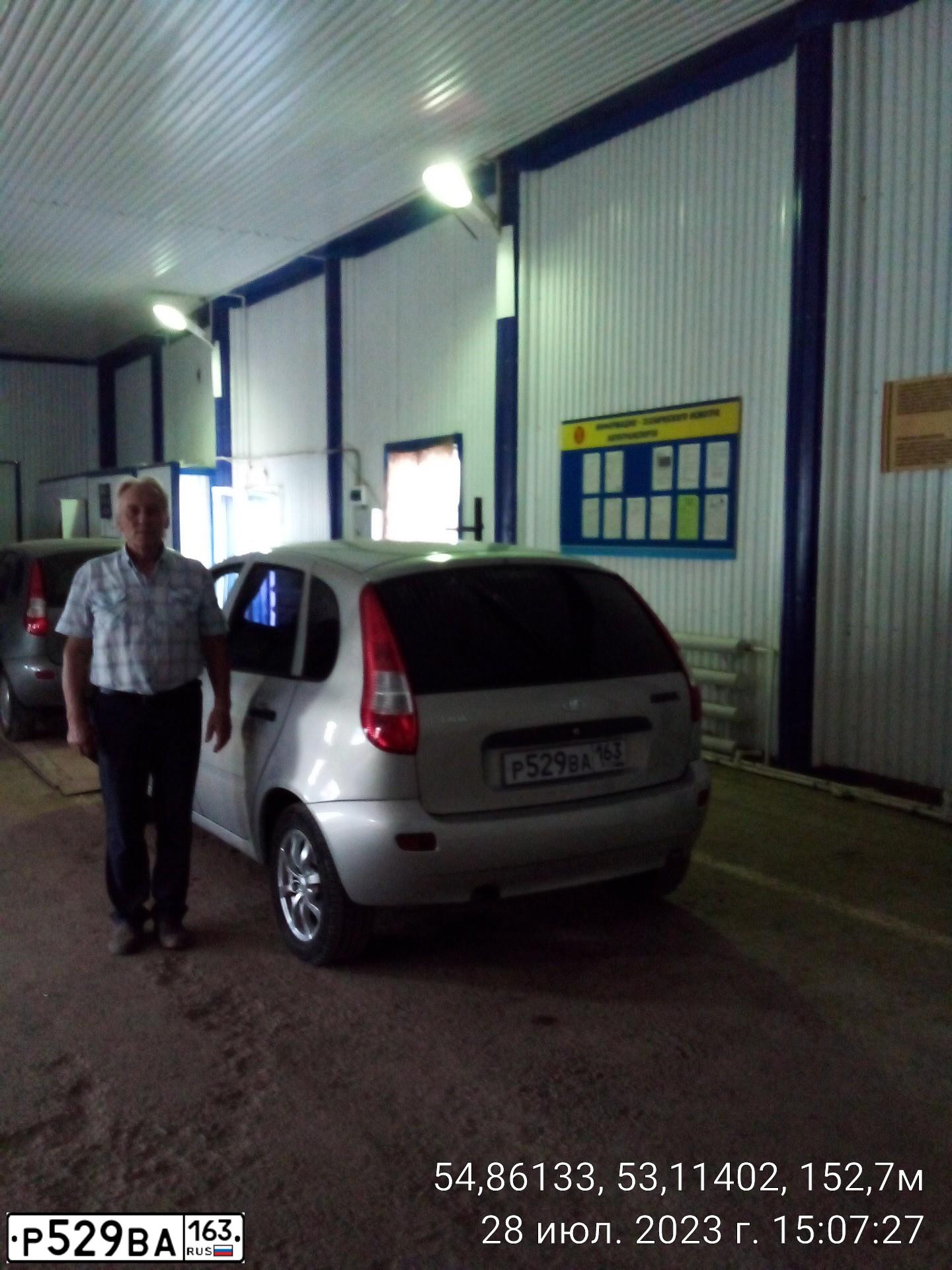 Фото автомобиля LADA 1119 KALINA, 2008 — госномер Р529ВА163. Цвет: Серебристый
