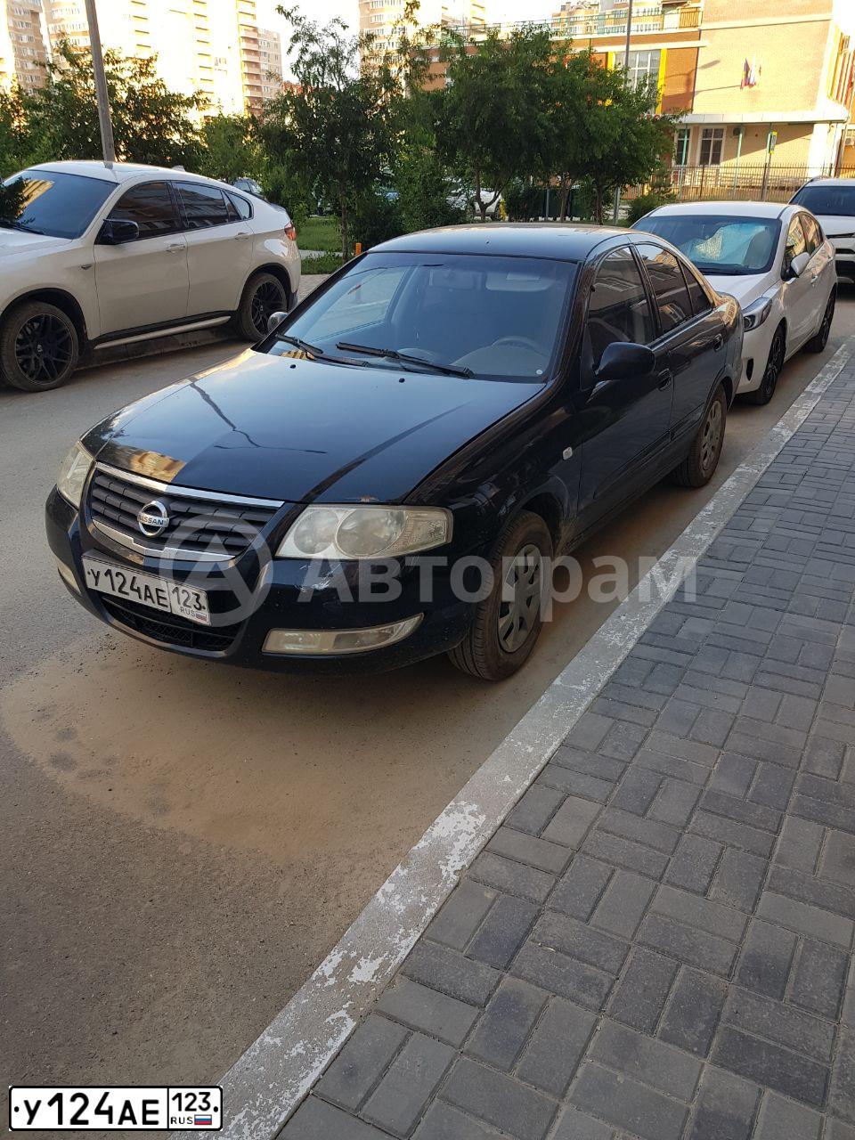 Фото автомобиля NISSAN ALMERA, 2006 — госномер У124АЕ123. Цвет: ЧЕРНЫЙ