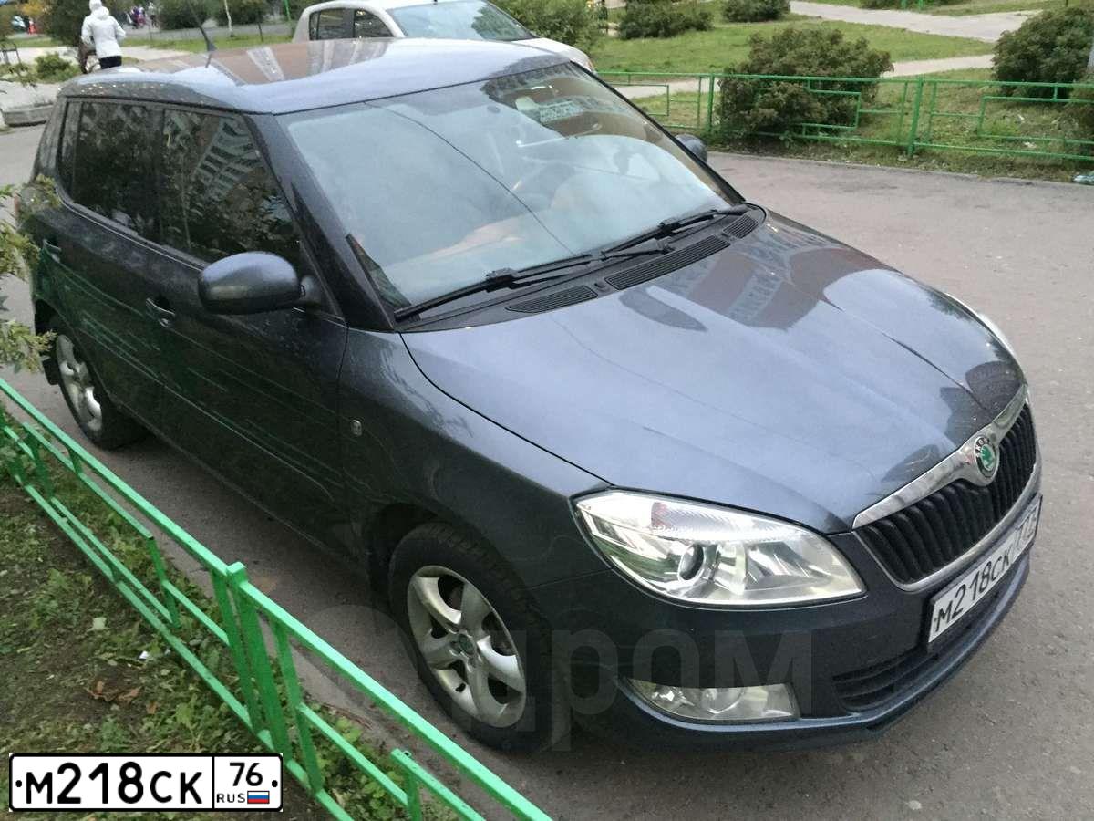 Фото автомобиля RENAULT LOGAN, 2008 — госномер М218СК76. Цвет: СИНИЙ