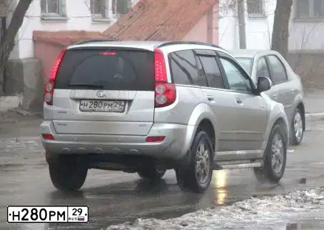 Фото автомобиля GREAT WALL HOVER, 2012 — госномер Р242НР76. Цвет: Серый