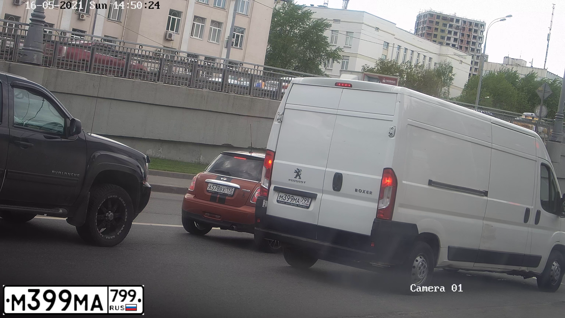 Фото автомобиля PEUGEOT BOXER, 2018 — госномер М399МА799. Цвет: Белый
