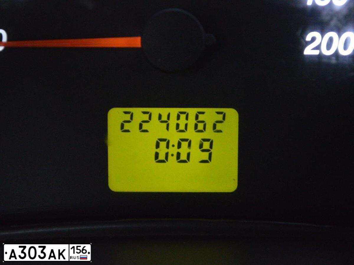 Фото автомобиля ЛАДА 217030 ЛАДА ПРИОРА, 2008 — госномер Е419ММ147. Цвет: средний серо-зеленый металлик