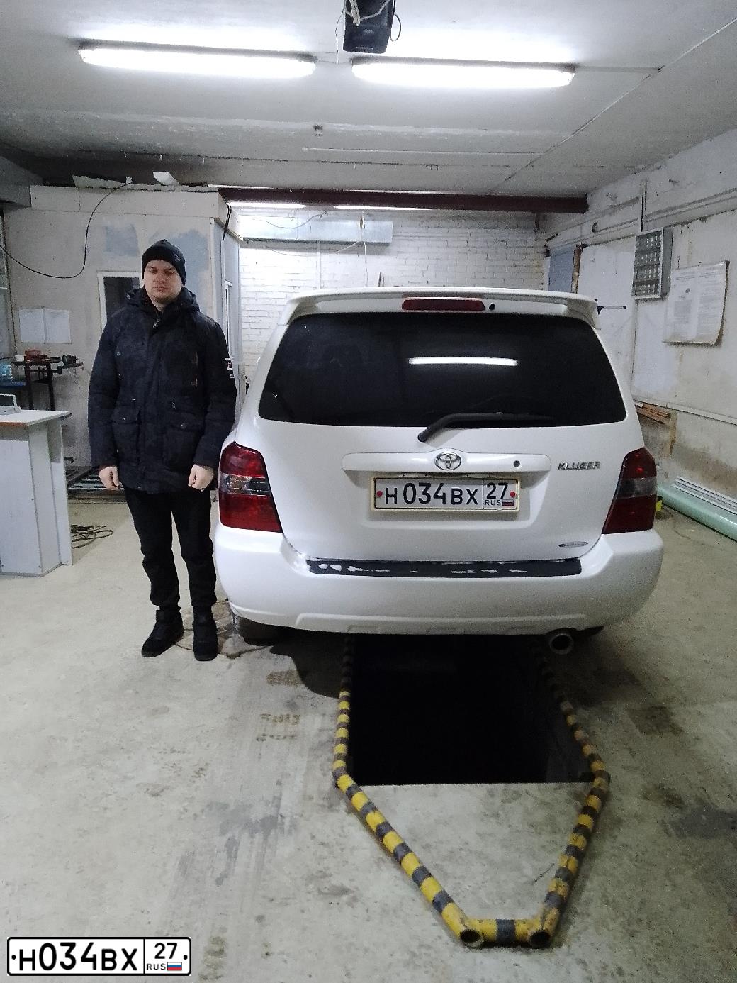 Фото автомобиля TOYOTA ПРОЧЕЕ, 2005 — госномер С834РК27